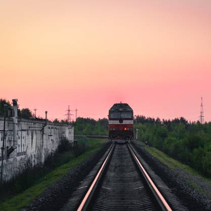 На путях